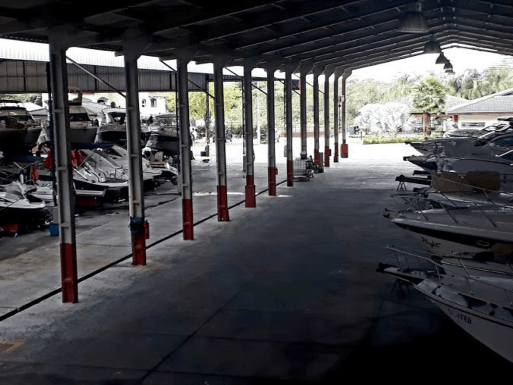 O que faz uma garagem náutica?