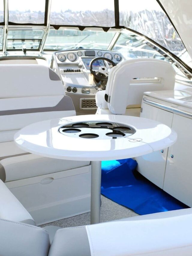 Lancha com cabine: tudo que você precisa saber!