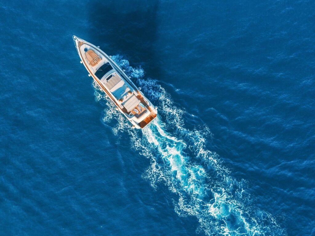 aluguel de barco no Litoral Norte de São Paulo
