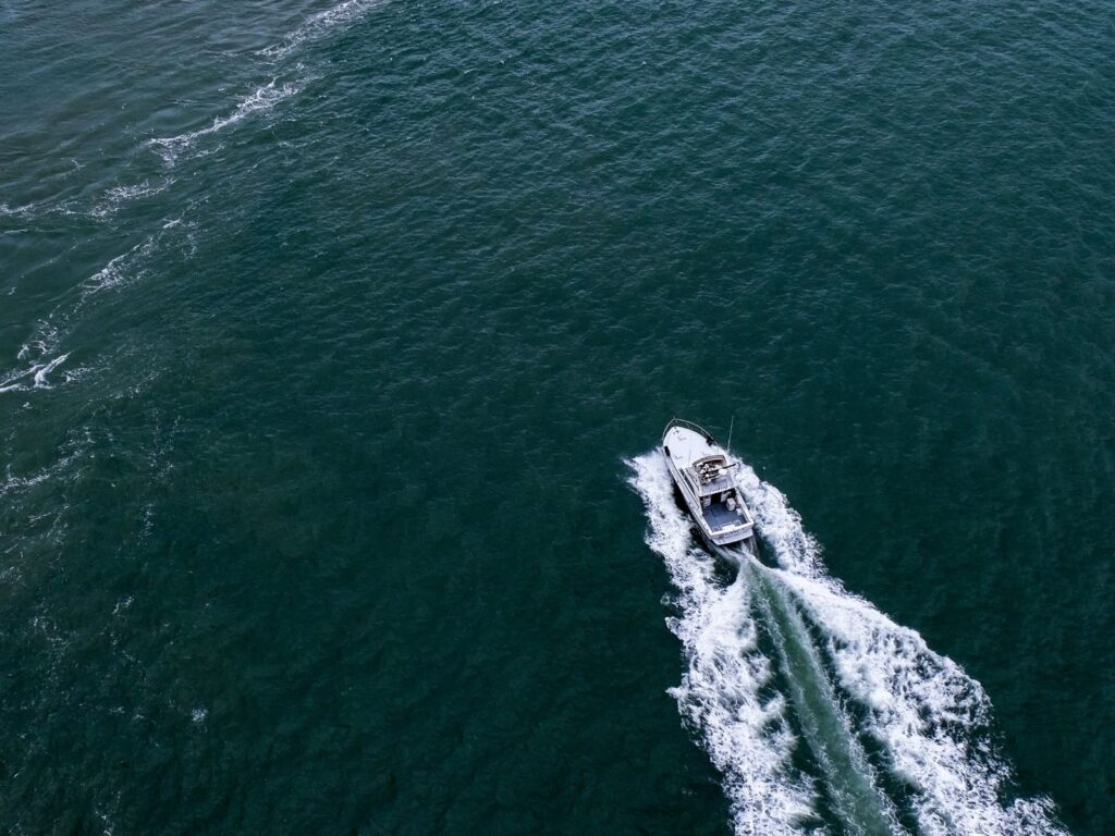 Qual a melhor lancha para iniciantes