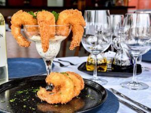 onde comer camarão em Caraguatatuba